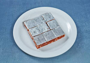 Anjeer Katli