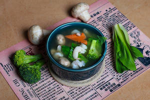 Prawn Aromatic Peppery Lemon Soup