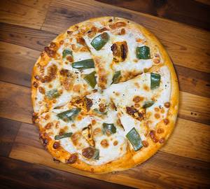 Cheese capsicum paneer pizza