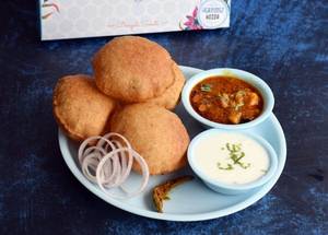 Bedmi Puri Sabzi