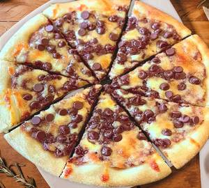 Cheesy Chocolate Pizza