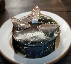 Marble chocolate veg cake    [500 g]