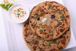 Pyaz Mirchi Paratha