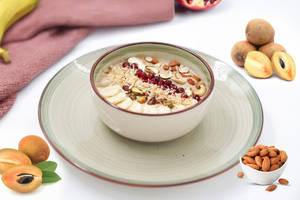 CHIKKU SMOOTHIE BOWL