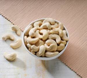 Kaju [Cashews]