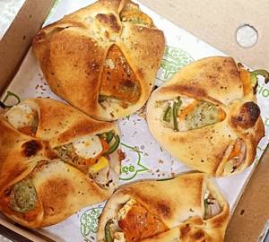 Veg Cheese Pocket 4 pcs