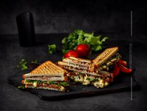 Schezwan Mayo Grill Sandwich (Cheese)
