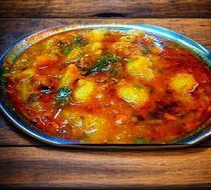 Aloo Tamatar