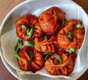 Chilli paneer momos