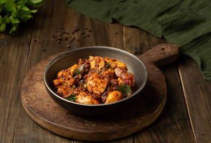 Boneless Madurai Kozhi Sukka