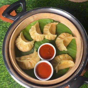 Paneer Momos [8 Pieces]