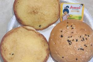 Bun Makkhan [2 Pieces]