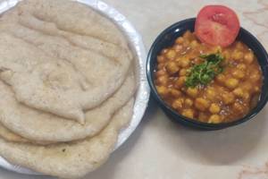 5 No Onion Garlic Mathura Ke Kulcha