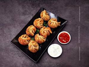 Chicken cheese kurkure momos