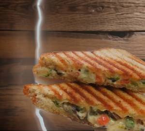 Veg salad sandwich