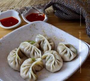 Chicken steamed momos