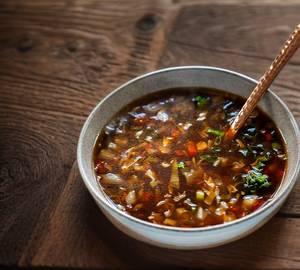 Veg hot and sour soup