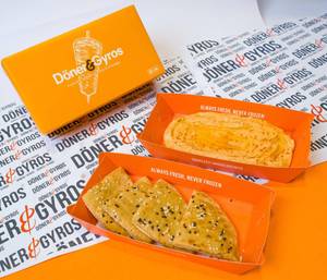 Peri Peri Hummus With Pita