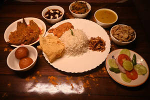 Pabda shorshe thali