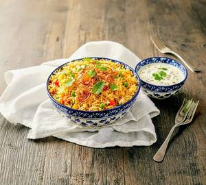 Veg biryani with raita