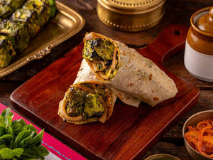 Paneer Haryali Roll