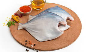 White Pomfret Whole Cleaned 560G