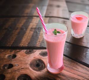 Strawberry Lassi
