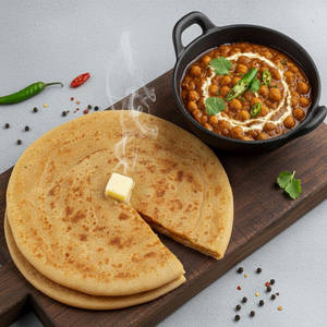 Chana Masala With Tawa Paratha