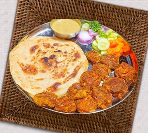 Rashedaar Chicken Shami Egg Paratha
