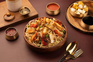 Veg Hakka Noodles