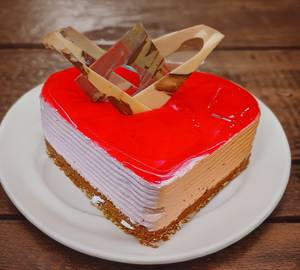 Lotus biscoff strawberry cheese cake 1/2 kg