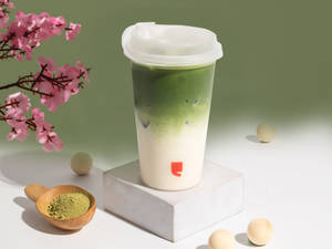 Iced Matcha Latte - Oat Milk