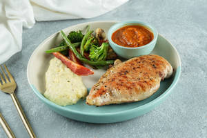 Char Grilled Chicken WITH CHOICE OF SAUCE