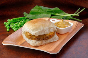 Tandoori Paneer Vada Pav (nong)