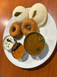Idli Vada Combo ₹ 269