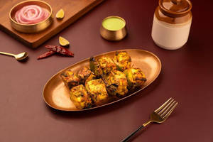 Garlic Paneer Tikka (6 Pcs)