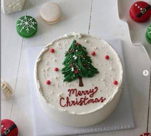 Pineapple Christmas Cake