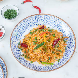 Chicken Hakka Noodles Bowl