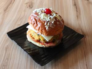 Crunchy Bites Special Burger