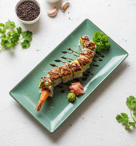 Chicken Dragon Sushi (8 Pcs)