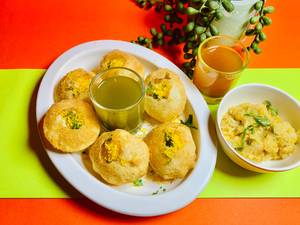 Paani Puri Aata With Matar Stuffing (6pc)