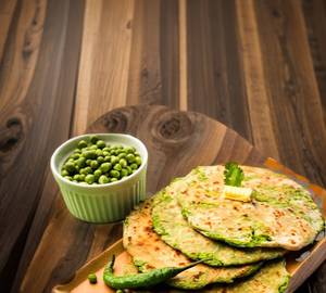 Matar Ka Paratha 2 Ps Fish Chatni Achar