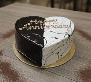 Choco Vanilla Flavour Anniversary Cake [500Gm]