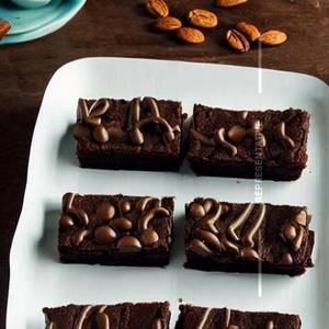 Coffee fudge brownies (mocha almond fudge)