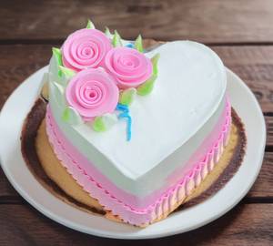 Anniversary Cake strawberry anniversary cake strawberry [500G]