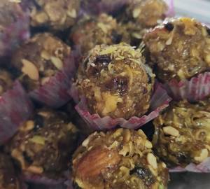 Dry Fruit Laddu