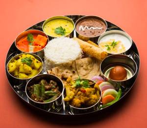 Veg Deluxe Thali