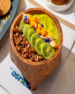 Tropical Smoothie Bowl