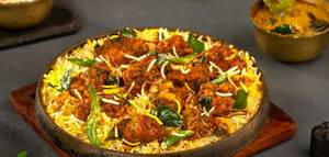 Special boneless hyderabadi biryani (750 ml) (served 1-2) (3 pcs chicken)