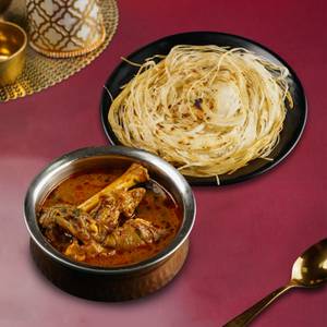 Paya with Flaky Paratha Combo
